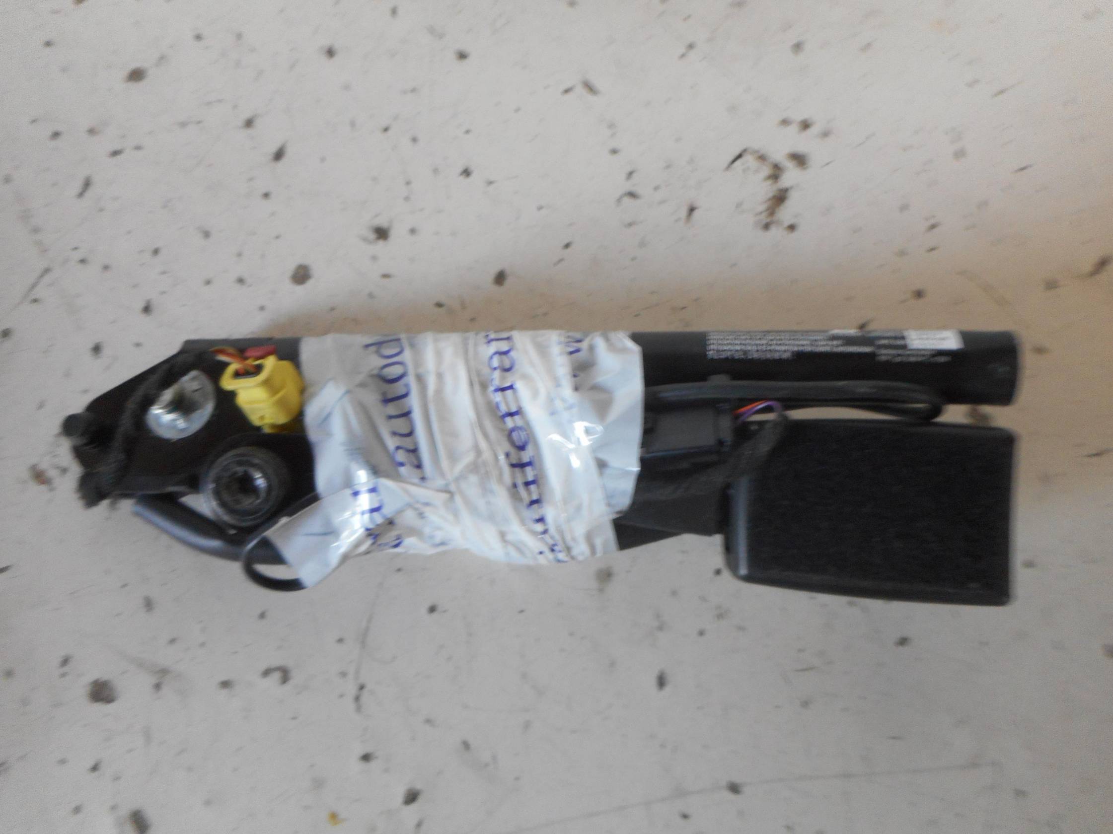 Pretensionatore cinture sicurezza ant. dx.